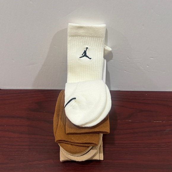 Jordan Everyday, Crew Socks, DX9632 909, 3 Pack - Picture 8 of 9